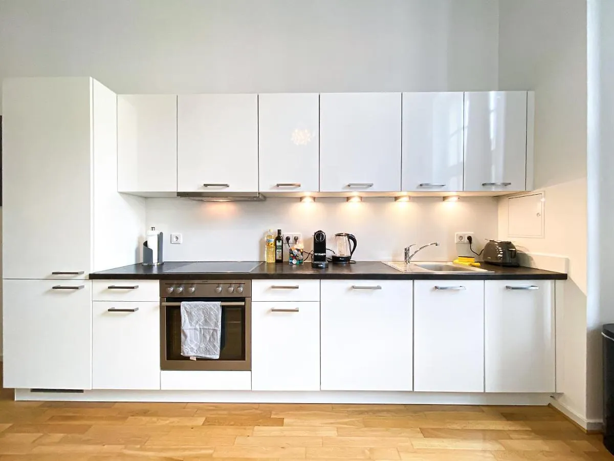 Grosse 3-Raum Luxus-Unterkunft Mit 2 Badern, Waschtrockner & Kostenfreier Tiefgarage In Innenstadtnahe Leipzig 0*,